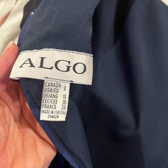 Algo taffeta gown - Picture 4 of 4